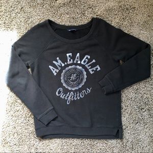 American Eagle Plush Pullover size small